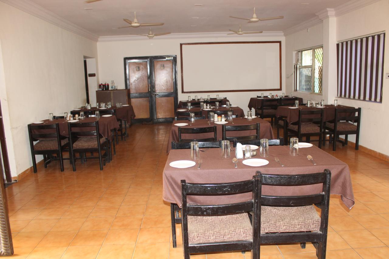 Hotel Peshwa Aurangabad  Eksteriør billede